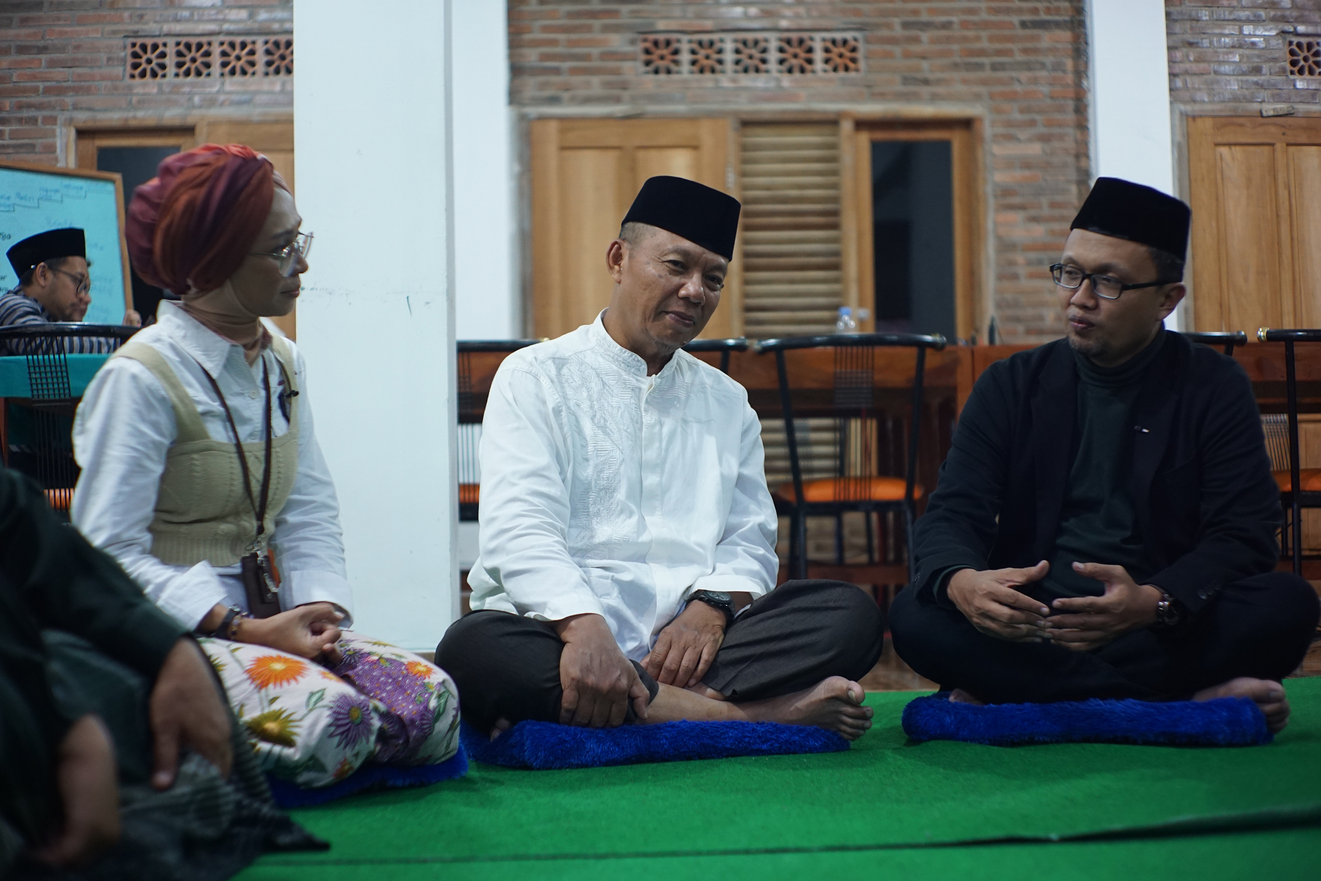 Legislator Muda Peduli Lansia